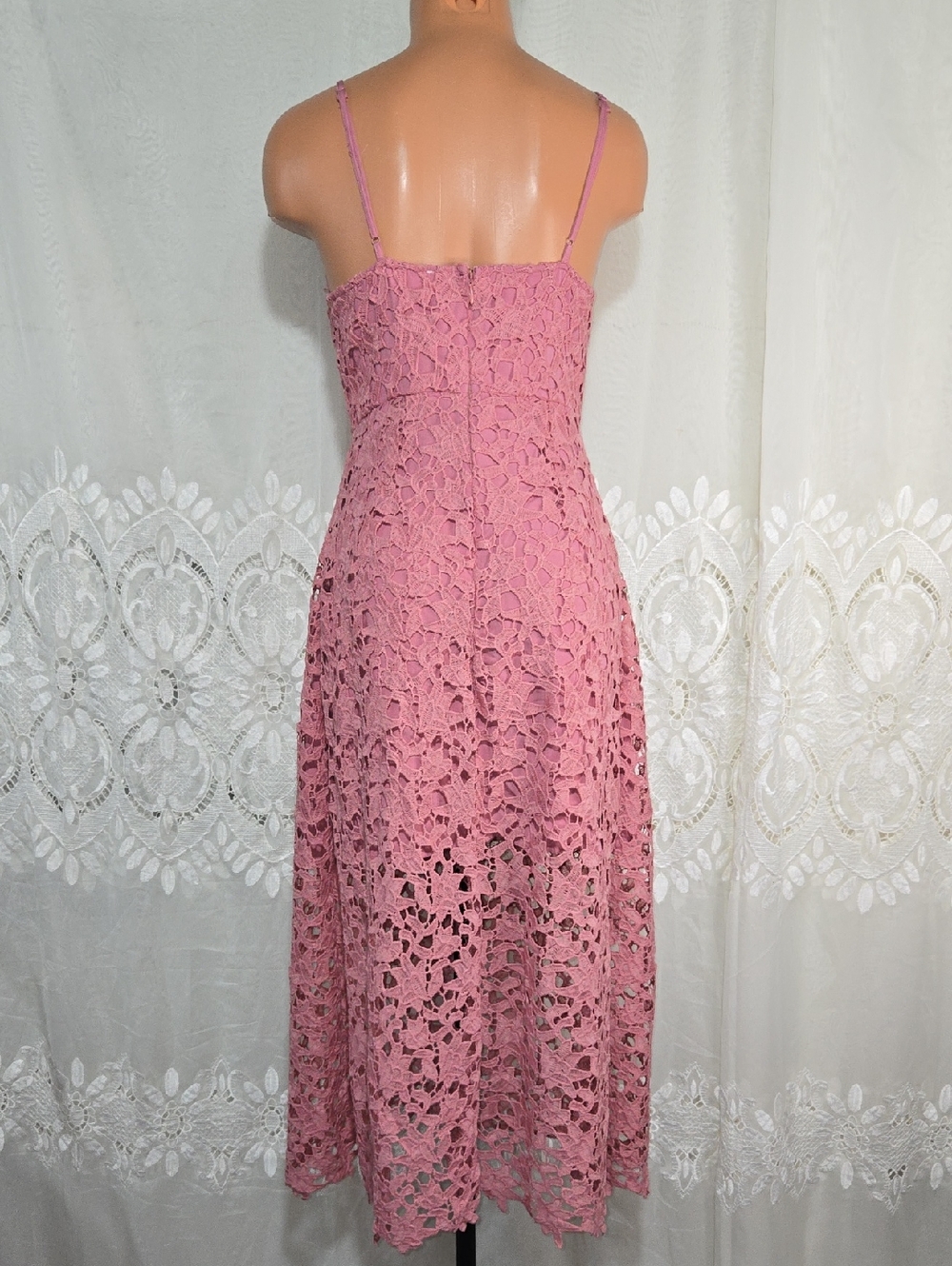 Astr Pink Mauve Floral Lace Midi Dress Sz Medium - Picture 3 of 5